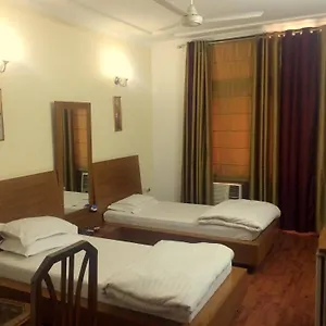 3* Hotel Shakuntlam